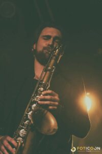 saxofonist Martijn, te boeken bij L.A.-DJ's te Utrecht